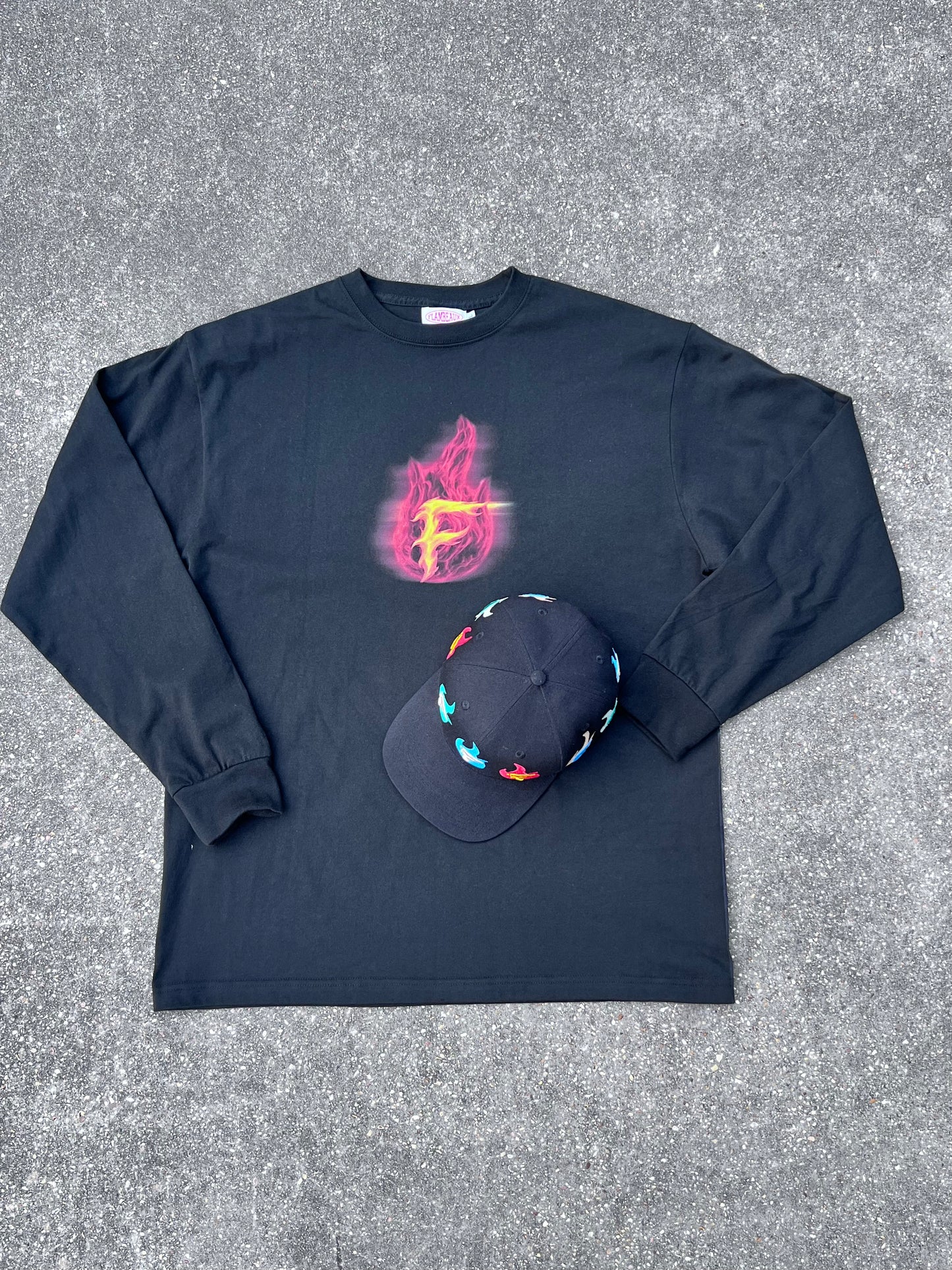 TORCHBEARER TEE-BLACK