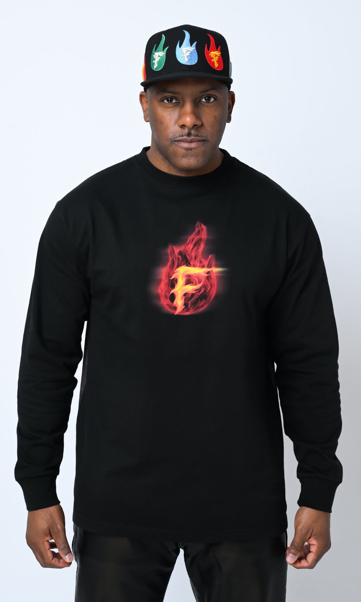 TORCHBEARER TEE-BLACK